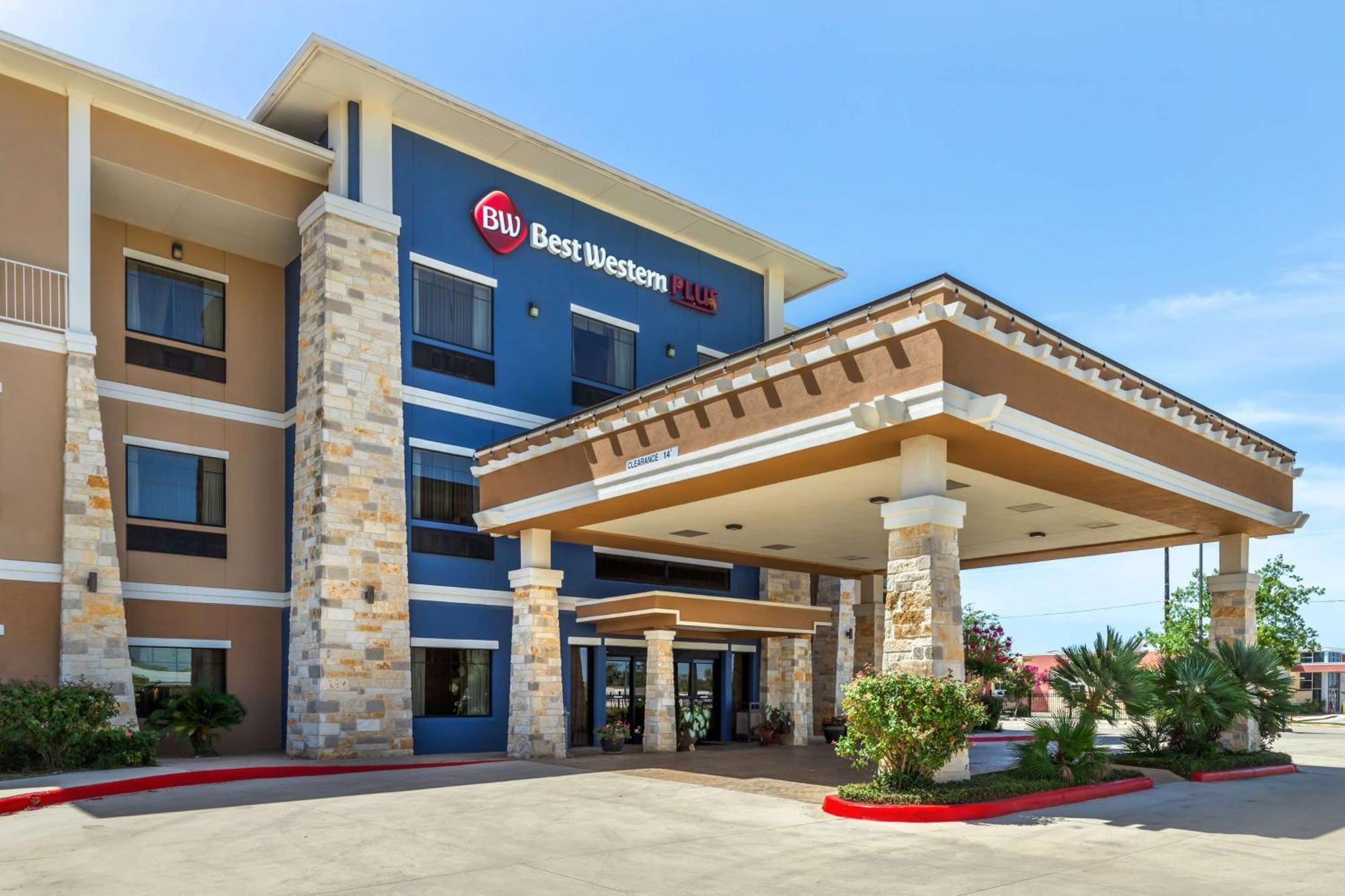 Best Western Plus Lytle Inn And Suites Bagian luar foto