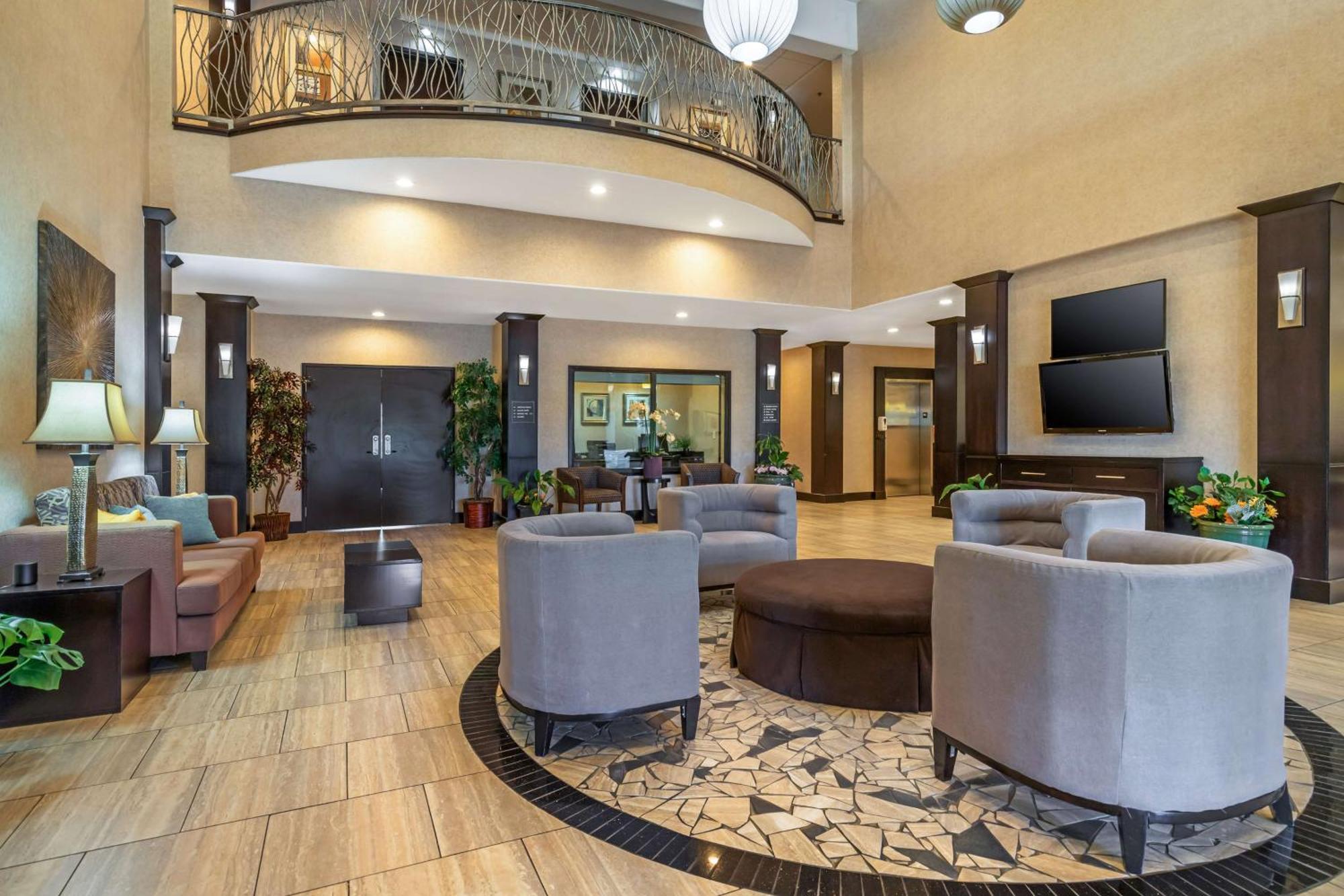 Best Western Plus Lytle Inn And Suites Bagian luar foto