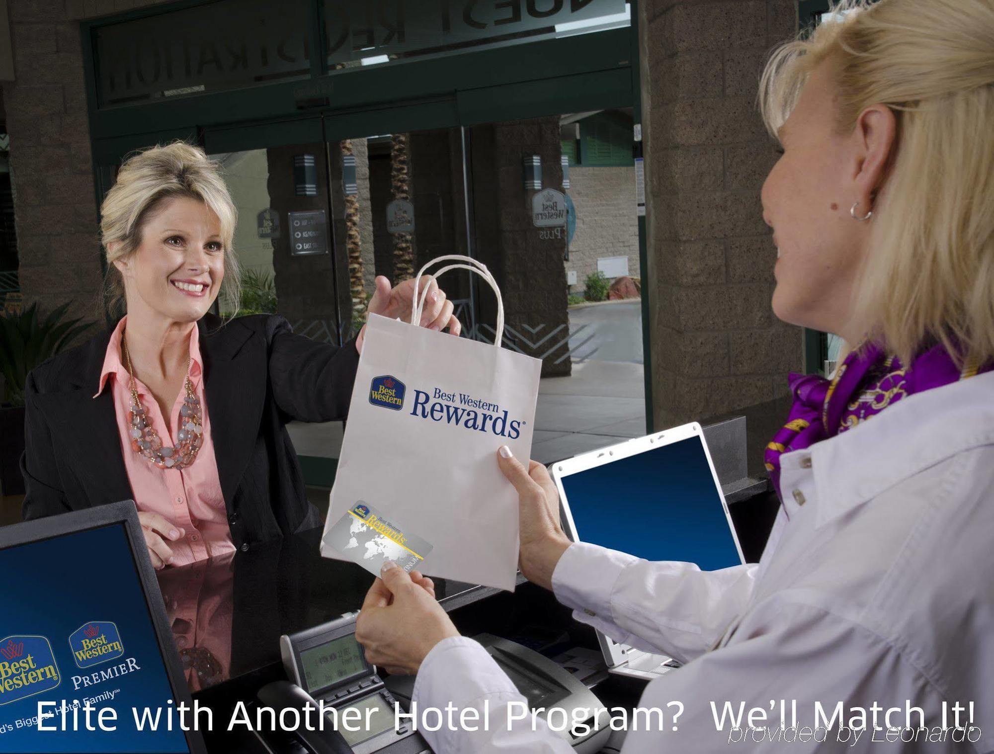 Best Western Plus Lytle Inn And Suites Bagian luar foto