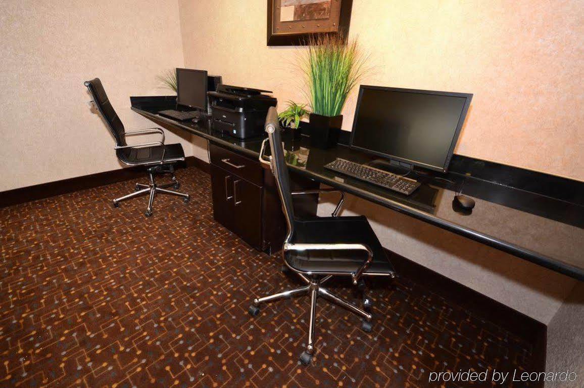 Best Western Plus Lytle Inn And Suites Bagian luar foto